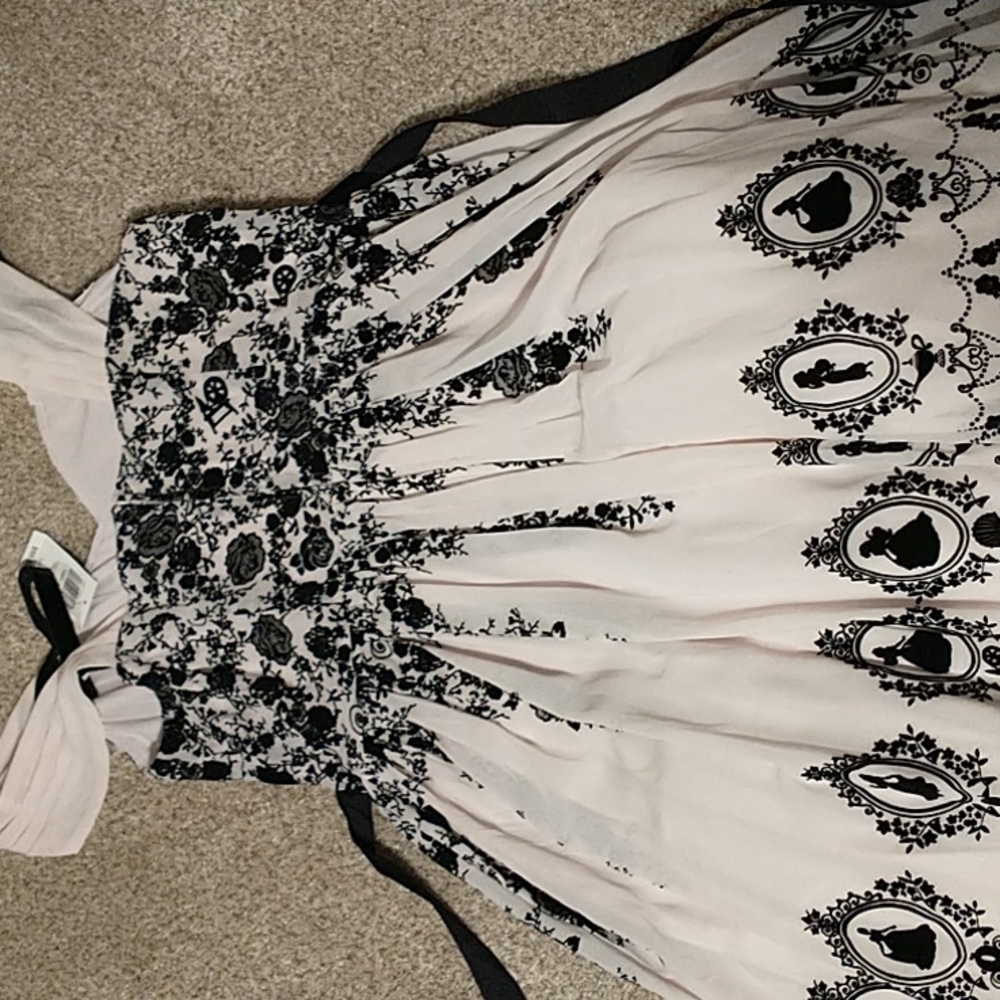 Disney princess dress - Picture 6 of 7